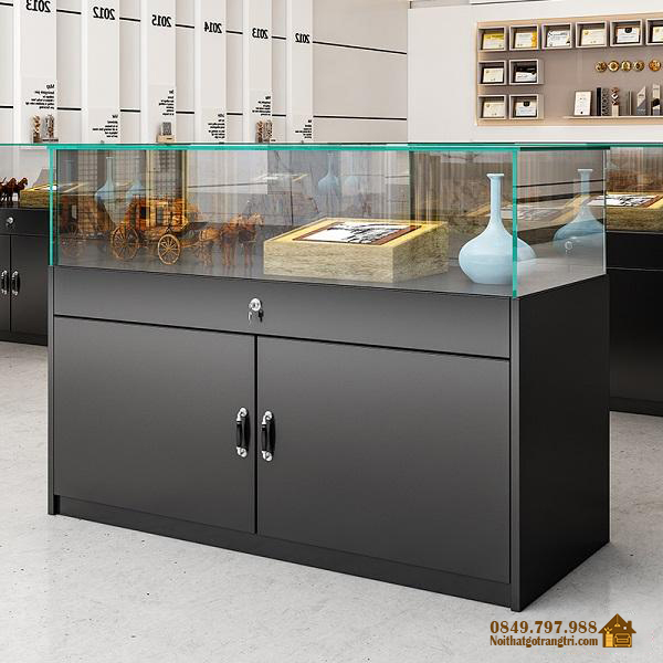 Tủ Trưng Bày Mỹ Phẩm Q3