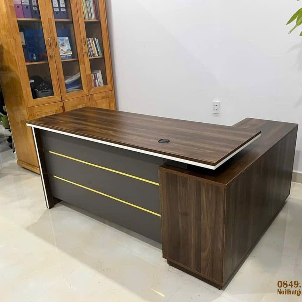 Bàn giám đốc 1m4 giá rẻ